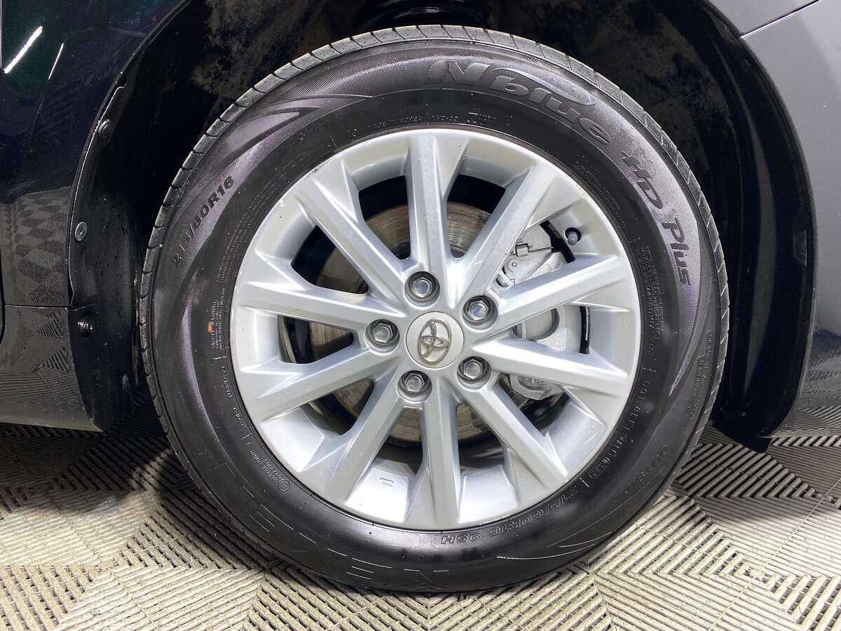 Toyota Camry, 2017 Фото №14