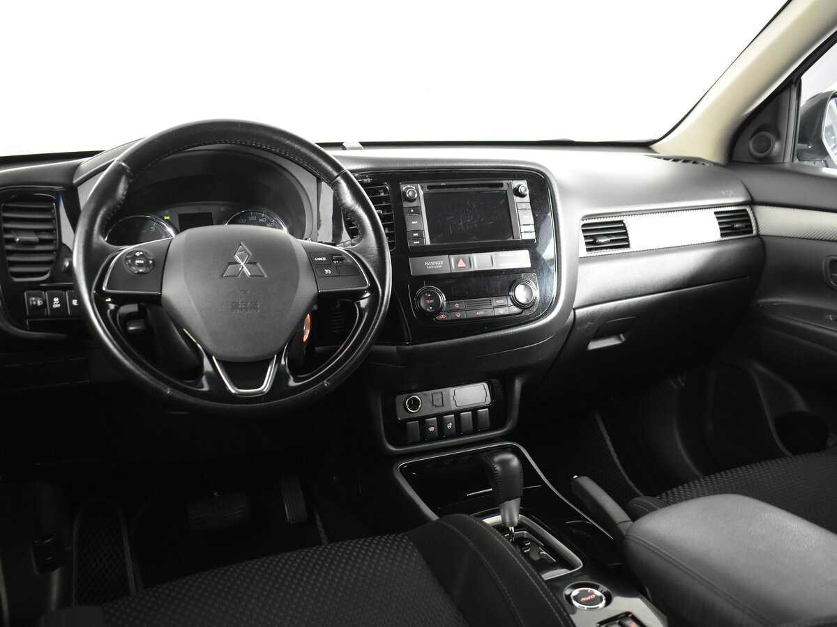 Mitsubishi Outlander, 2017 Фото №13