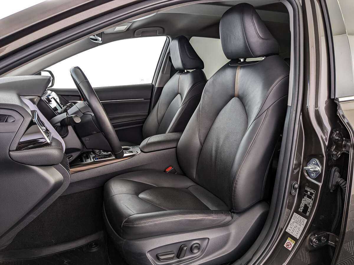 Toyota Camry, 2018 Фото №16