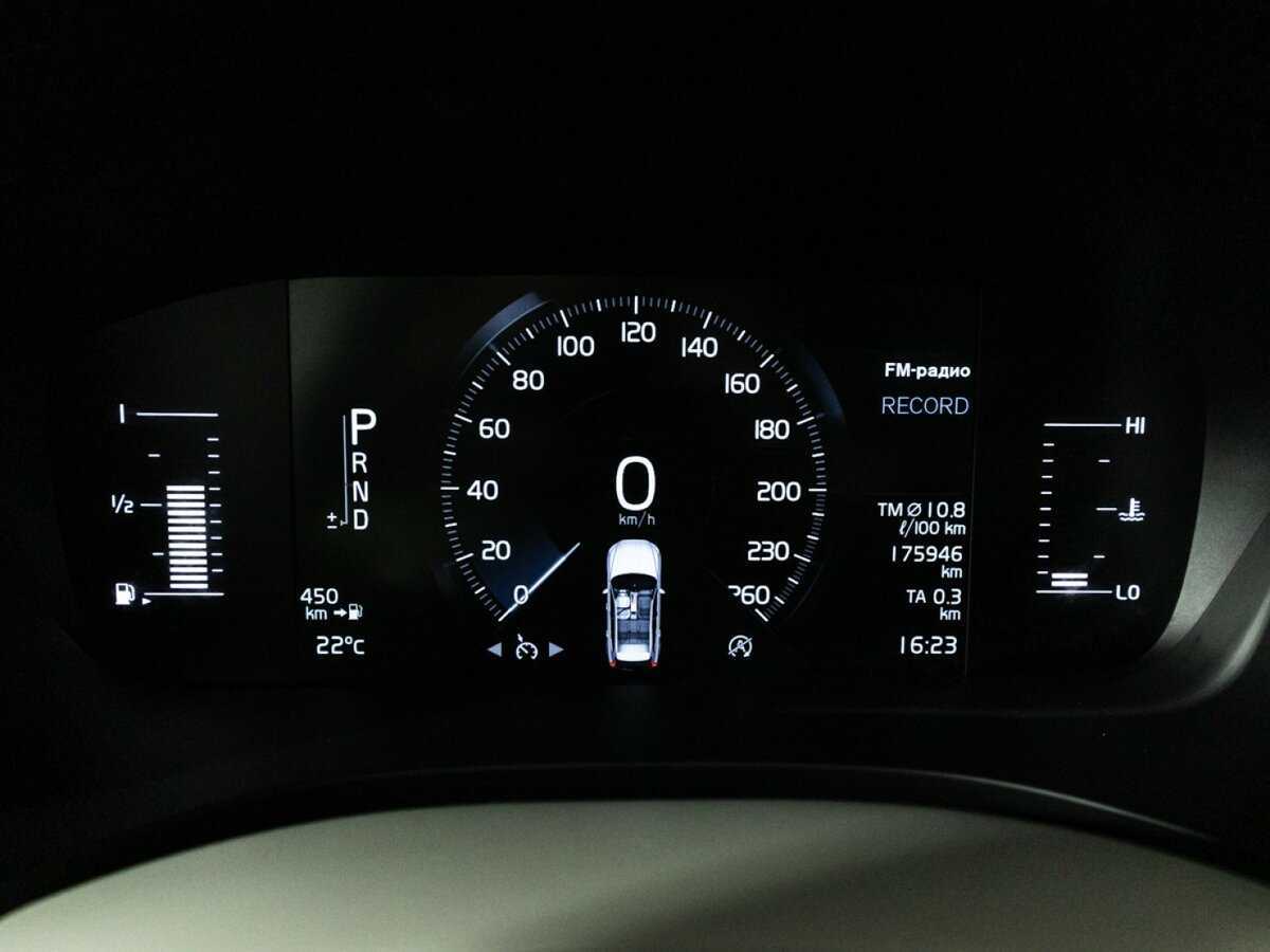 Volvo XC60, 2019 Фото №12