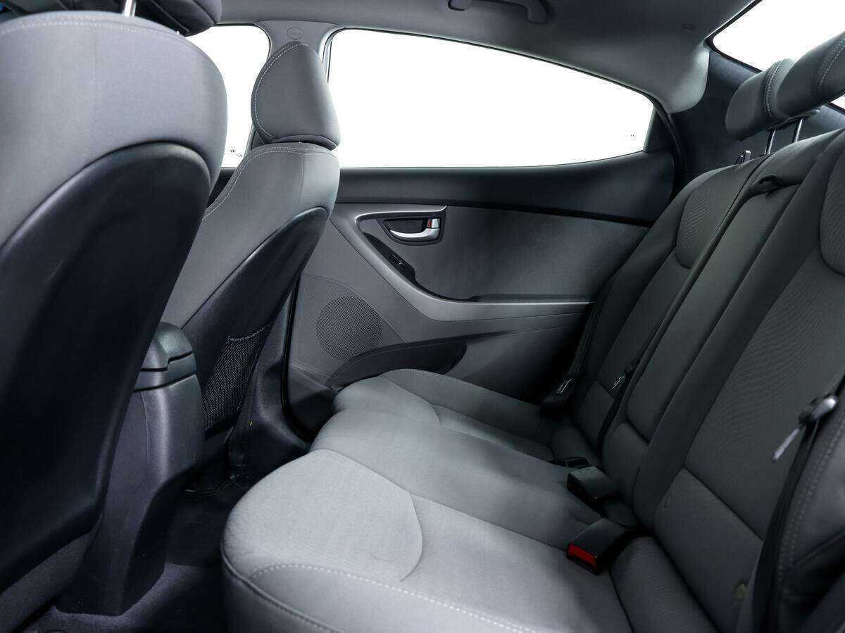Hyundai Elantra, 2014 Фото №11