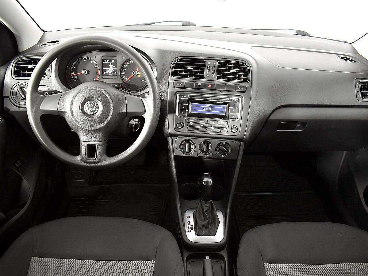 Volkswagen Polo, 2014 Фото №8