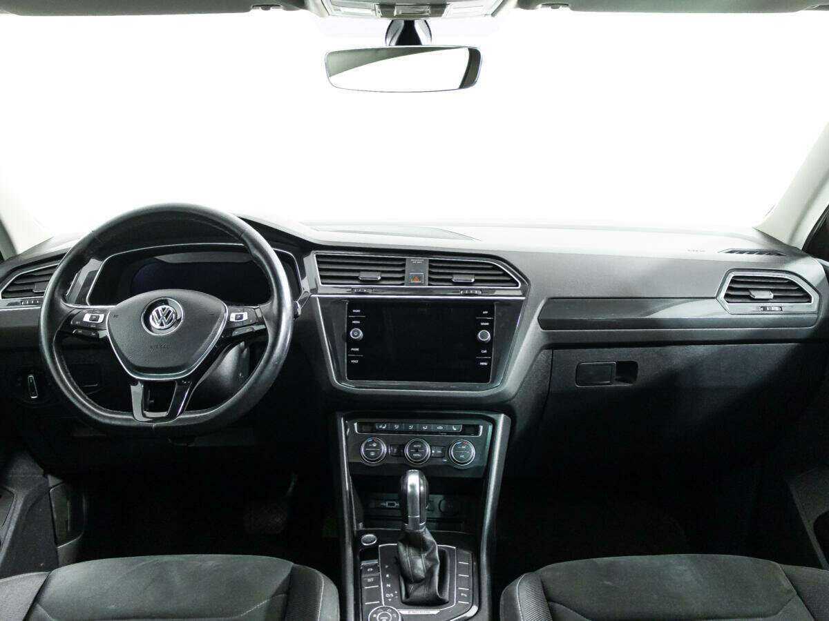 Volkswagen Tiguan, 2018 Фото №13