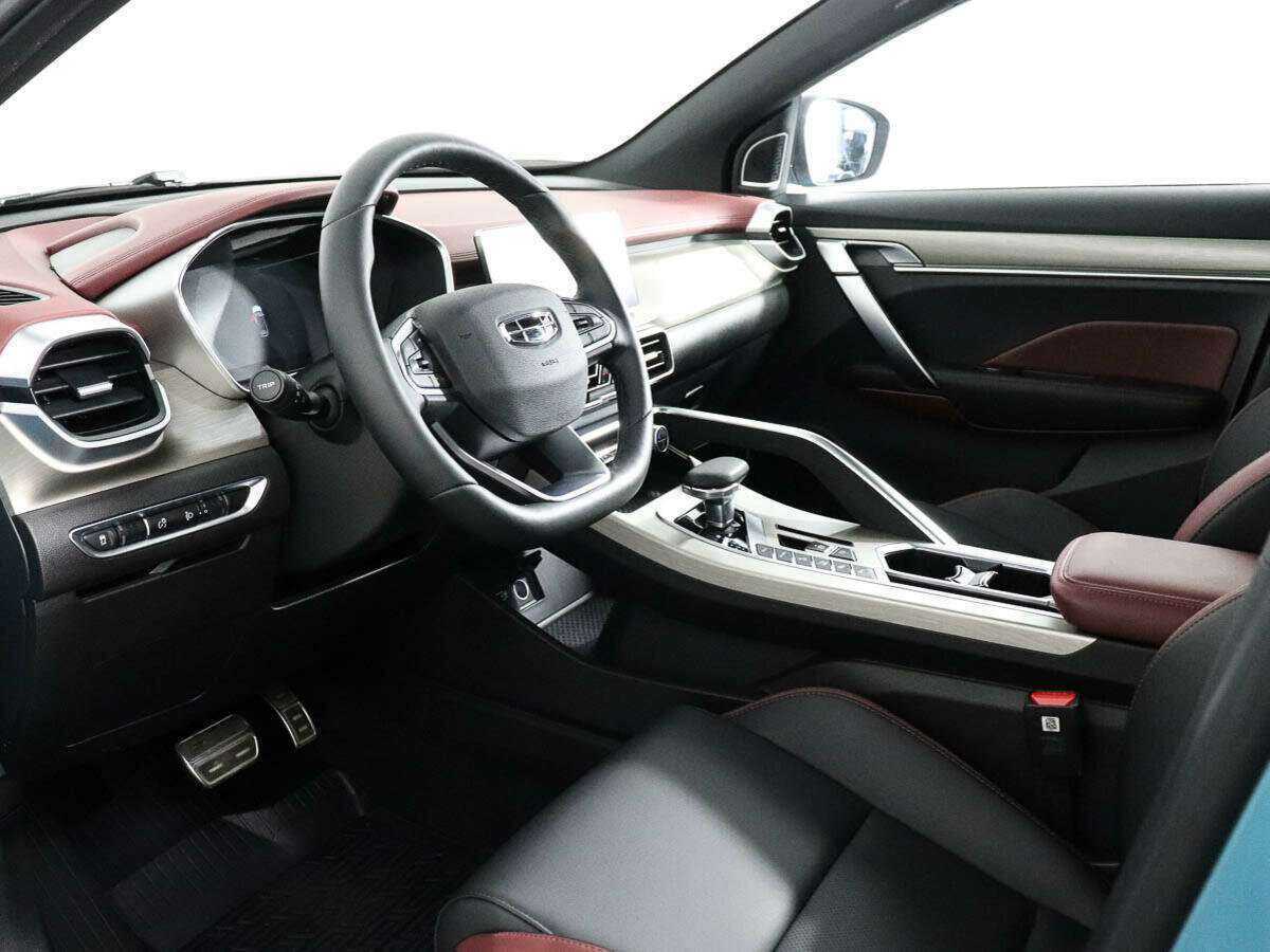 Geely Coolray, 2023 Фото №8