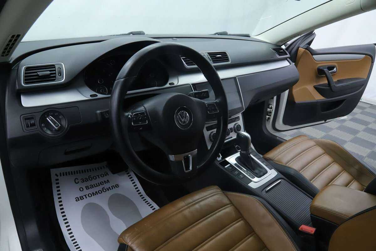 Volkswagen Passat CC, 2013 Фото №9