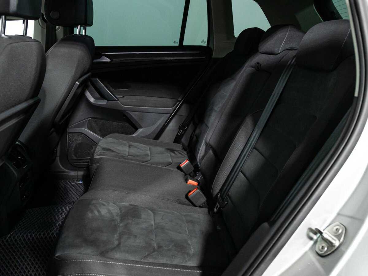 Volkswagen Tiguan, 2020 Фото №10