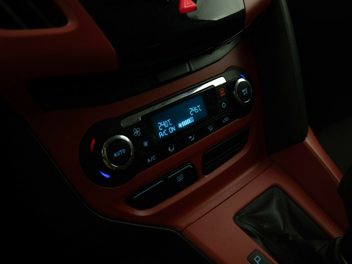 Ford Focus III, 2012 Фото №11
