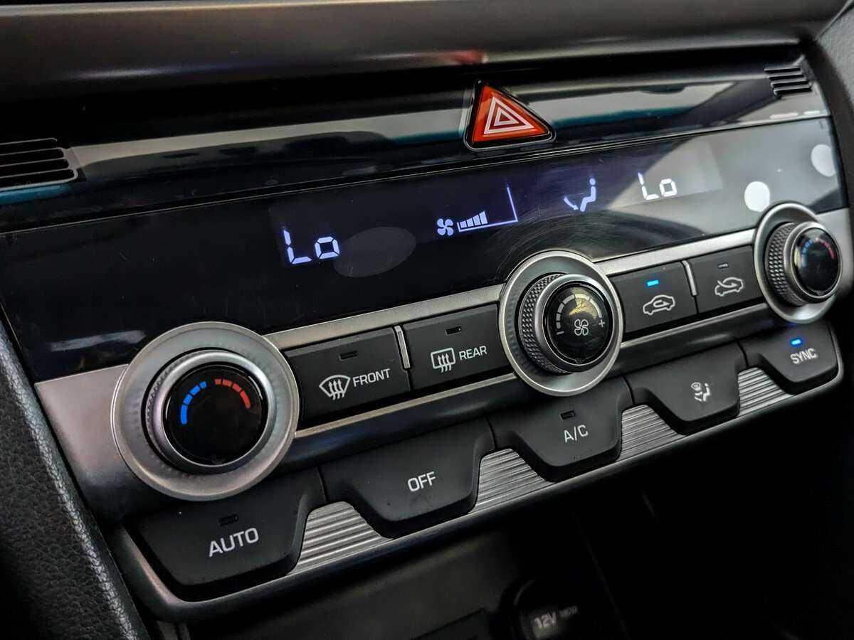 Hyundai Elantra, 2020 Фото №20