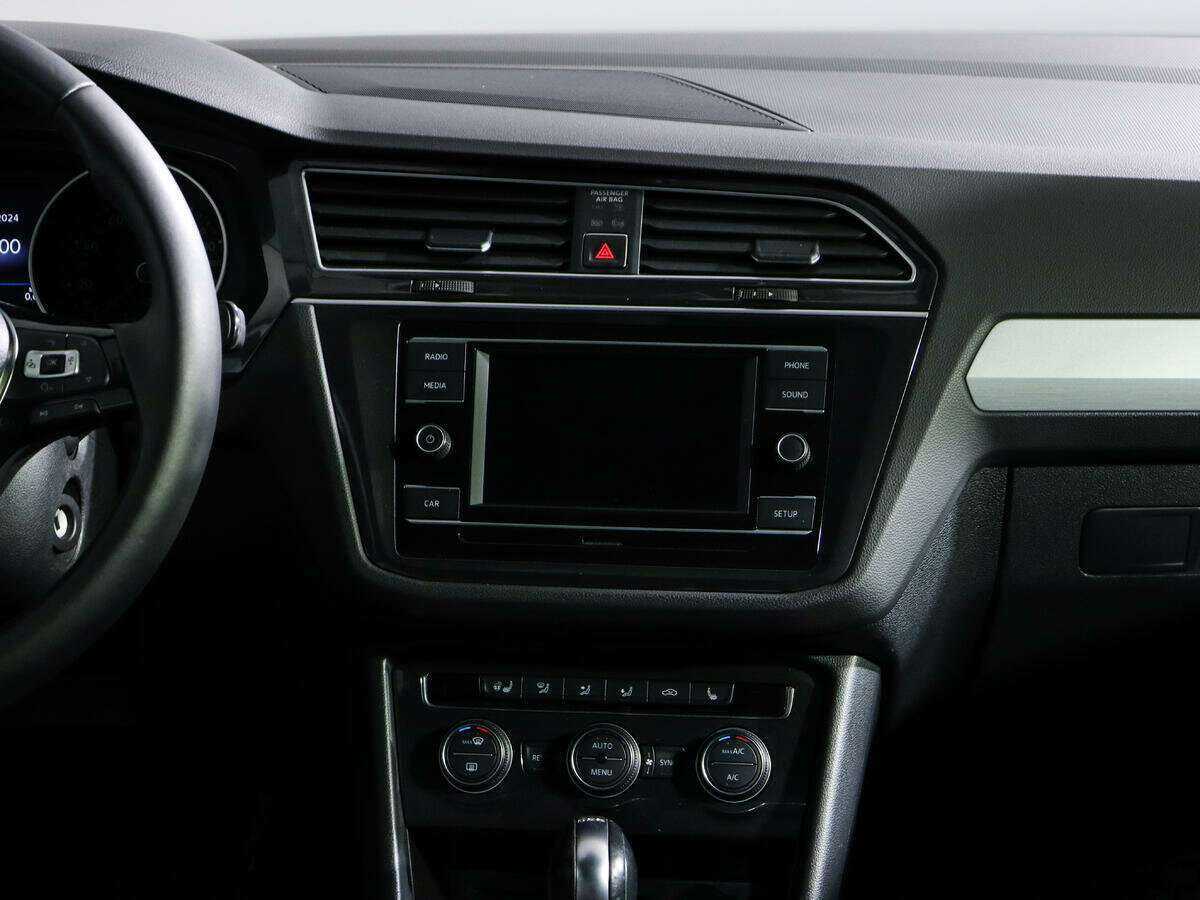 Volkswagen Tiguan, 2017 Фото №11