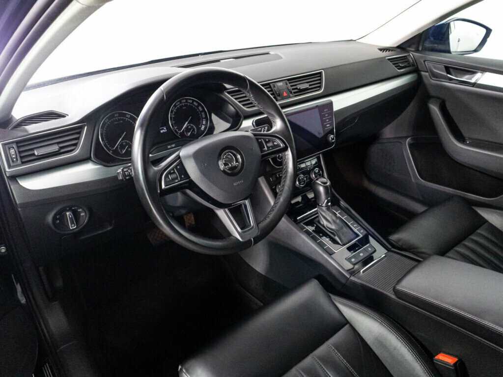 Skoda Superb, 2018 Фото №11