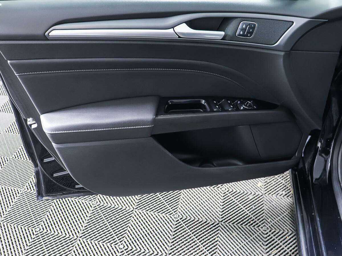 Ford Mondeo, 2015 Фото №15