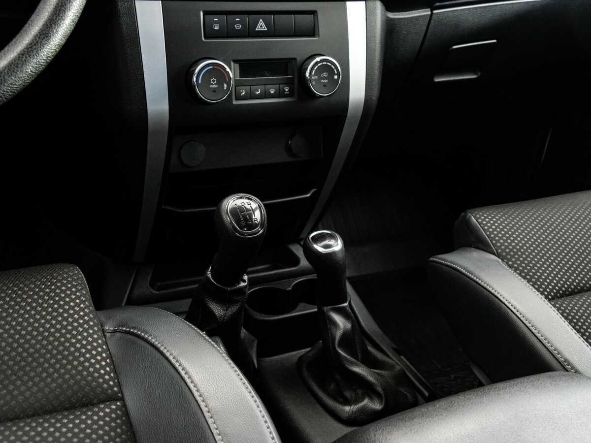 УАЗ Patriot, 2023 Фото №10