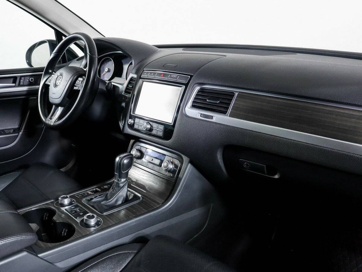 Volkswagen Touareg, 2015 Фото №9