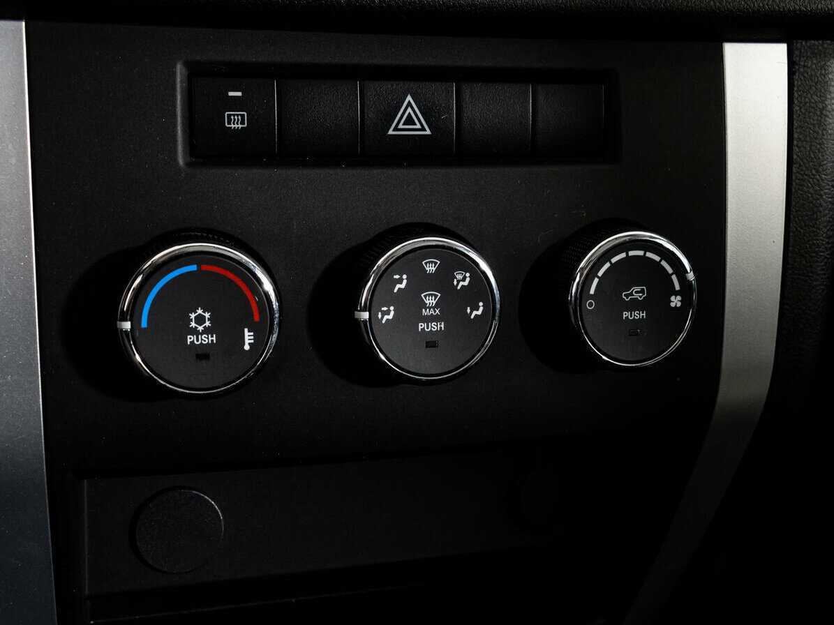 УАЗ Patriot, 2017 Фото №13