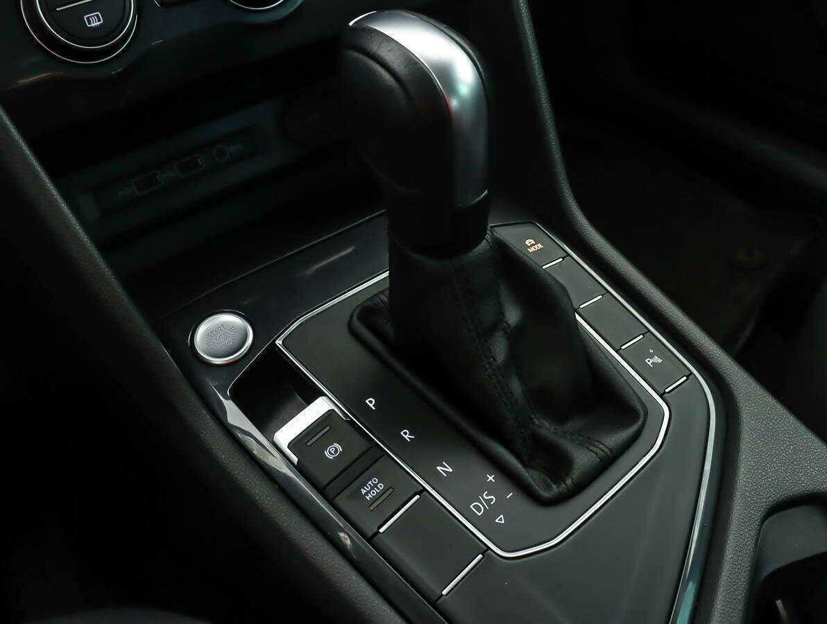 Volkswagen Tiguan, 2019 Фото №11