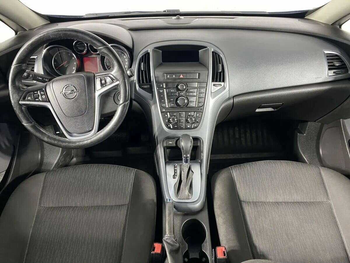 Opel Astra GTC, 2013 Фото №11