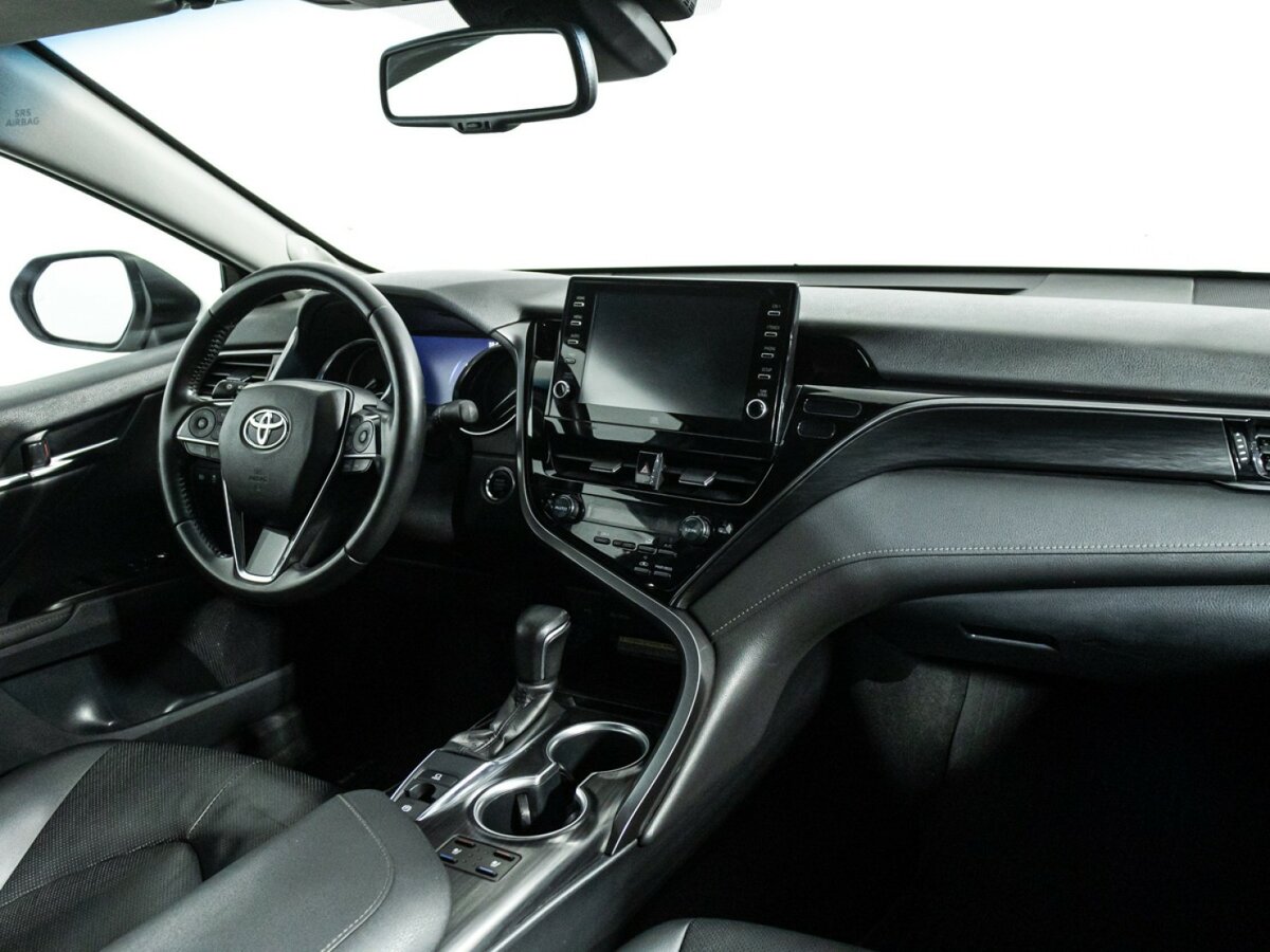 Toyota Camry VIII (XV70) Рестайлинг, 2021 Фото №8