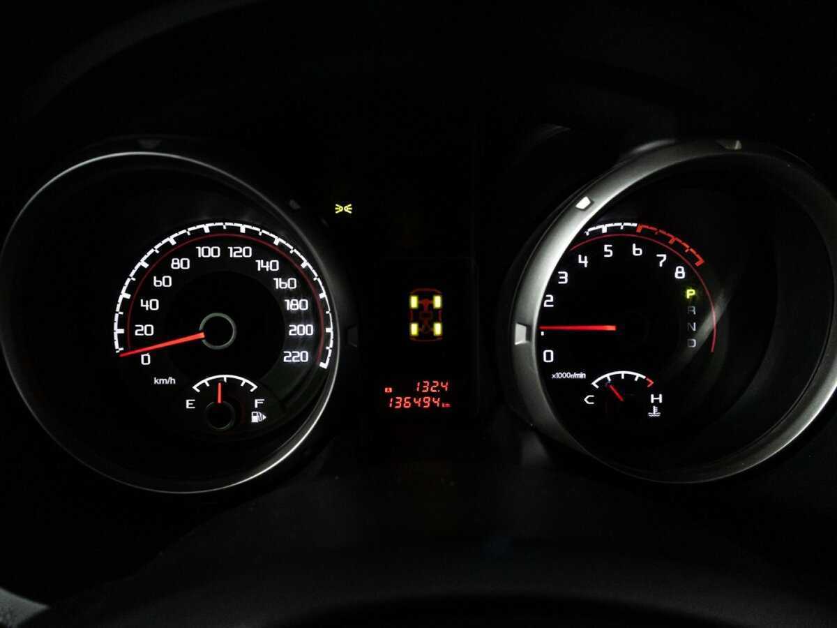 Mitsubishi Pajero, 2015 Фото №10