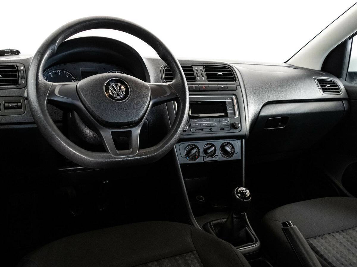 Volkswagen Polo, 2017 Фото №11