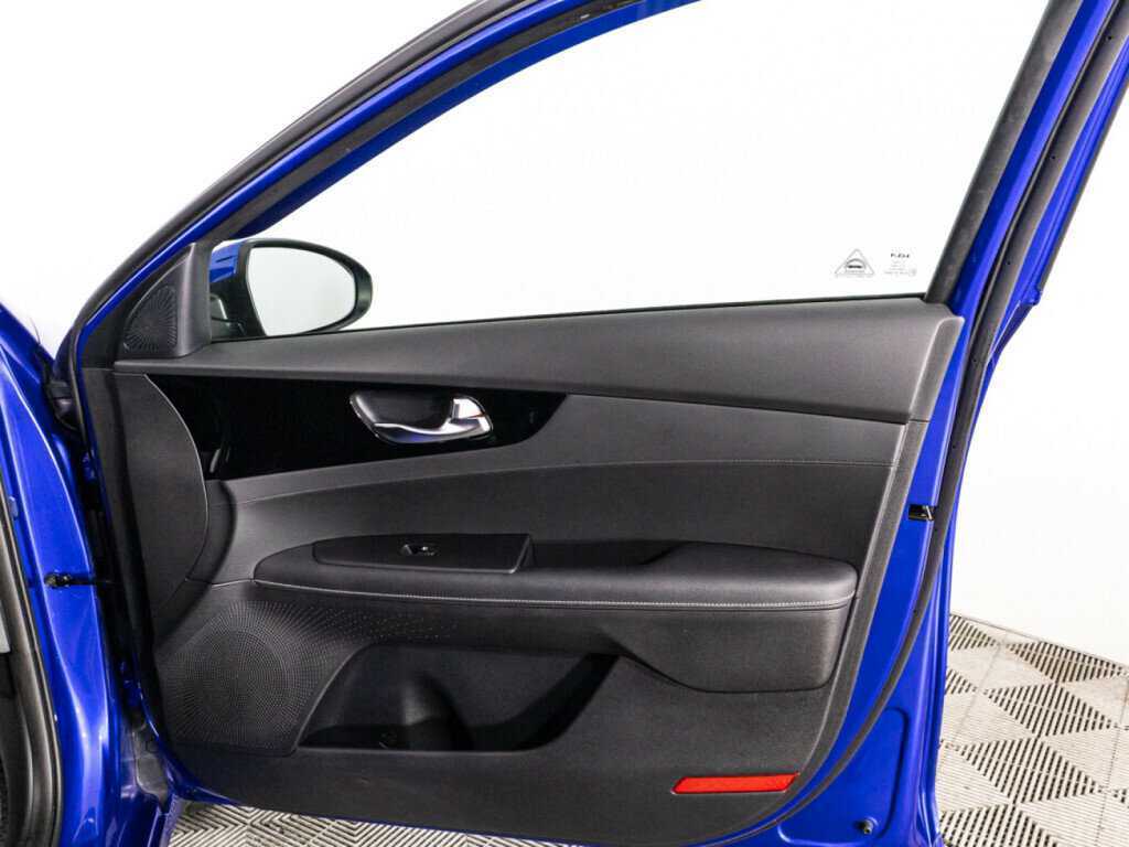 Kia Cerato, 2022 Фото №26