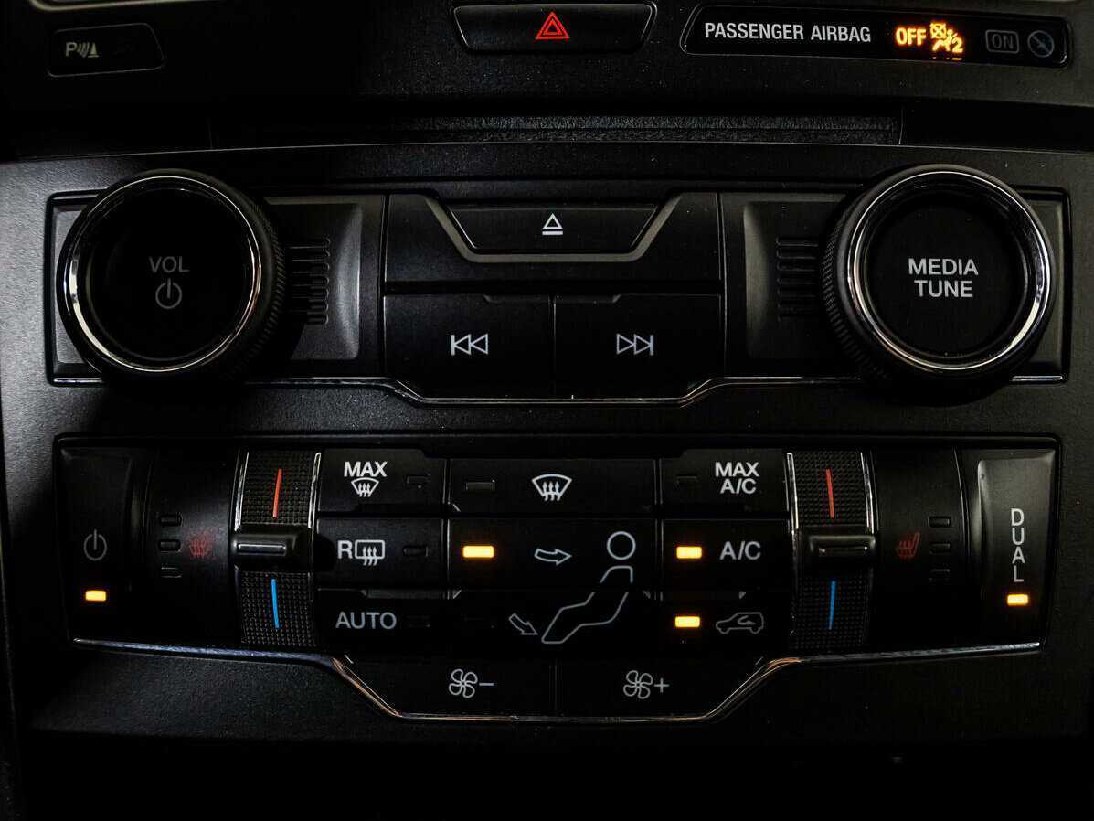 Ford Explorer, 2017 Фото №11