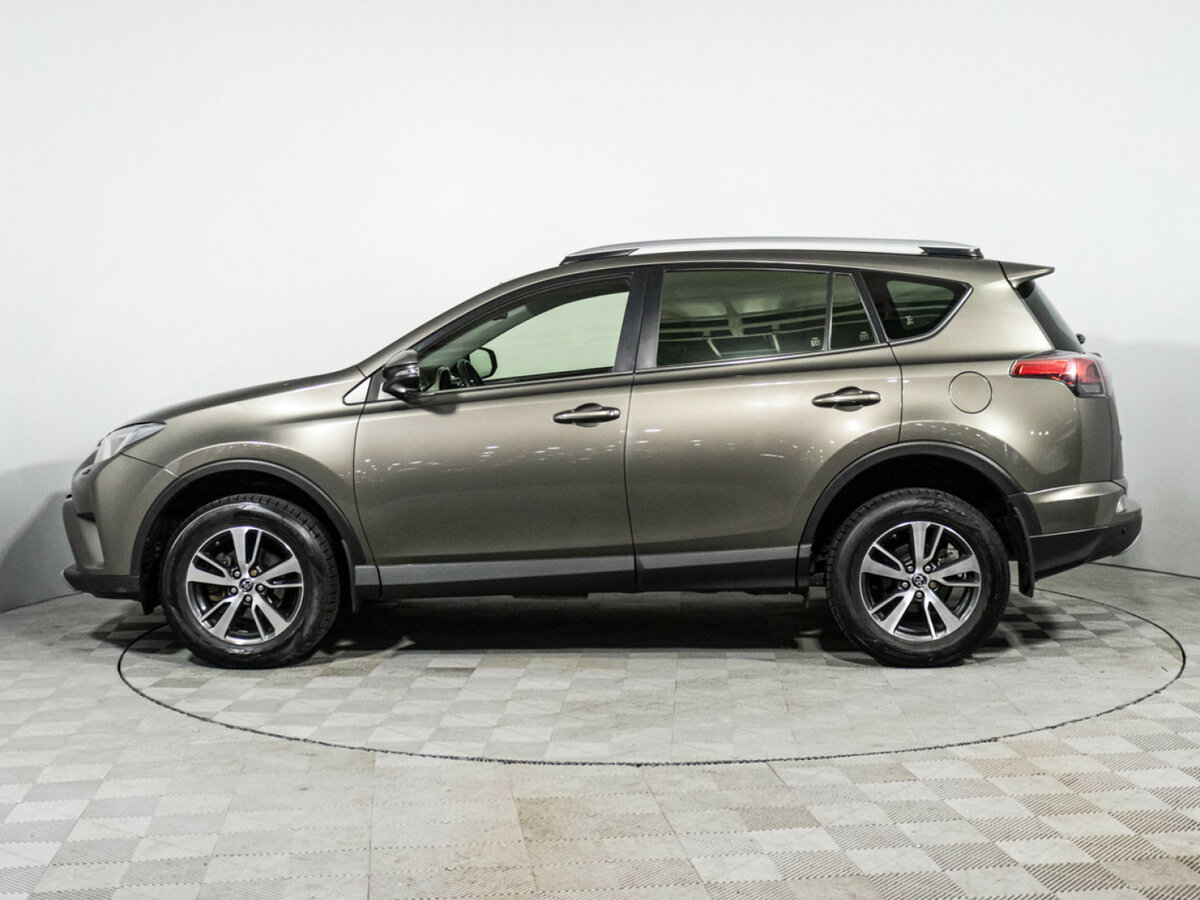 Toyota RAV4 IV (XA40) Рестайлинг, 2015 Фото №8