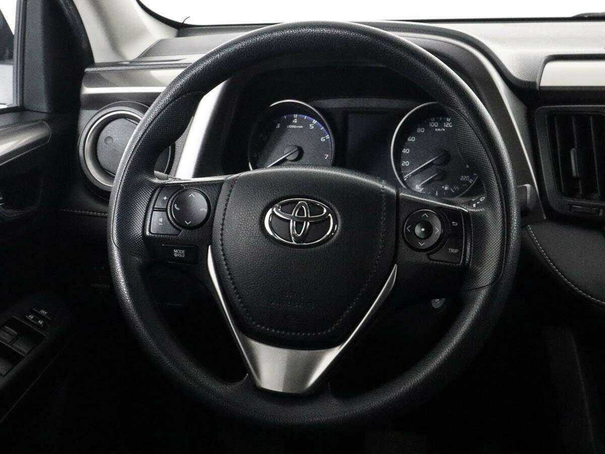 Toyota RAV4, 2017 Фото №12