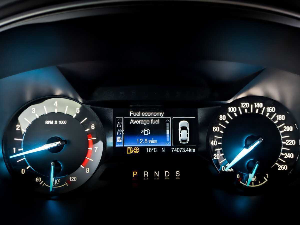 Ford Mondeo, 2017 Фото №10