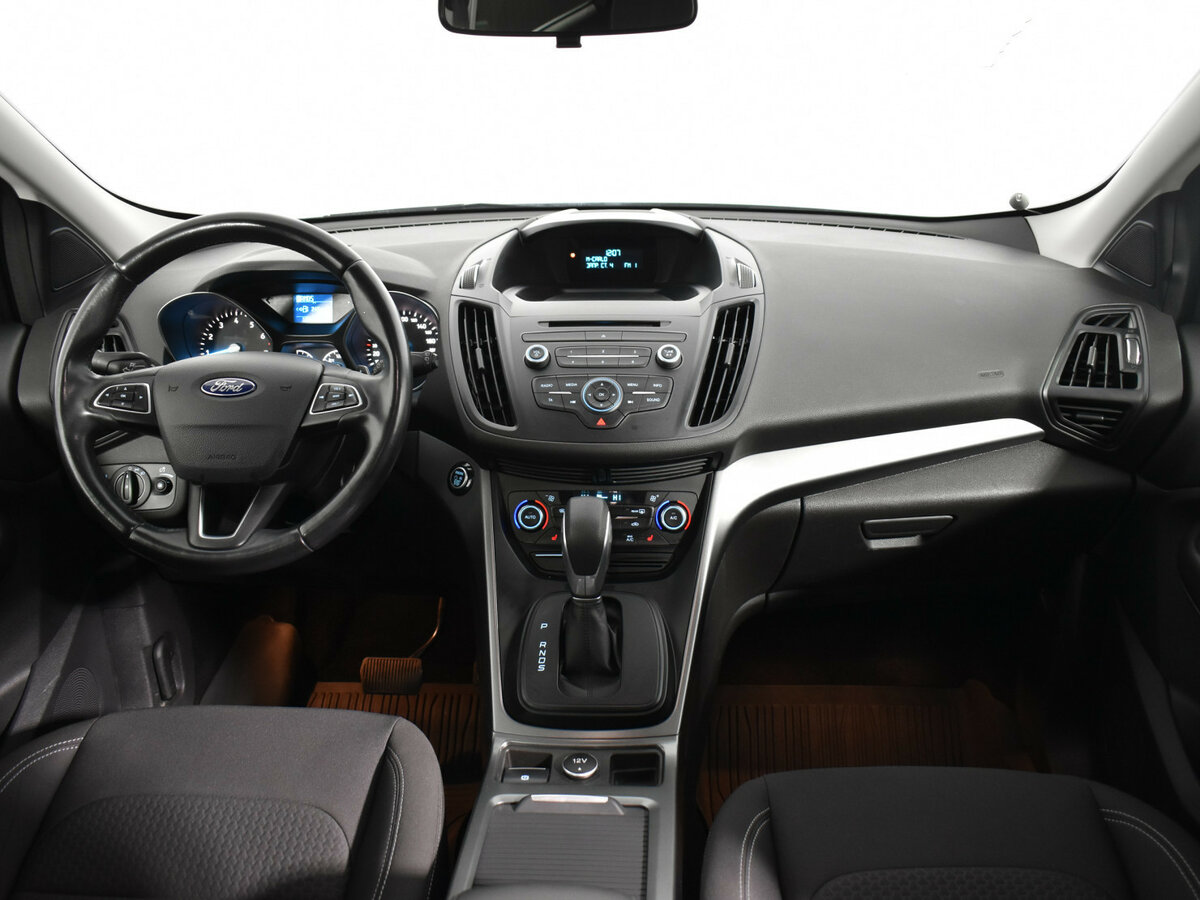 Ford Kuga II Рестайлинг, 2017 Фото №9