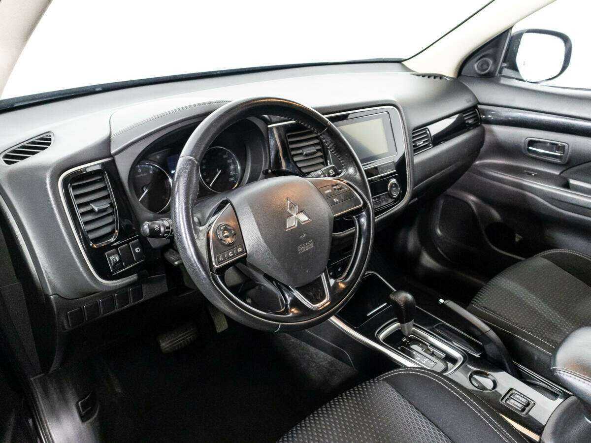 Mitsubishi Outlander, 2020 Фото №11