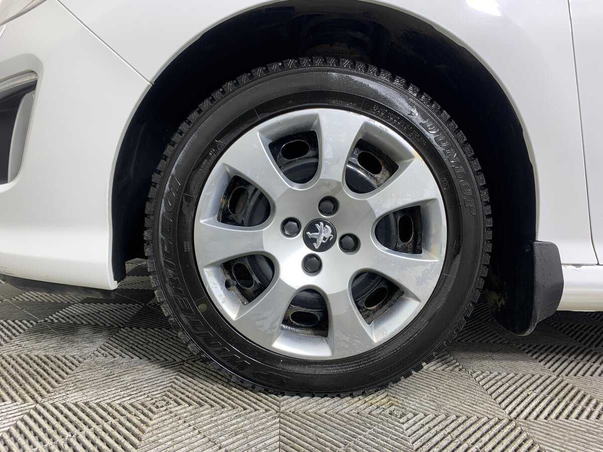 Peugeot 308, 2012 Фото №9