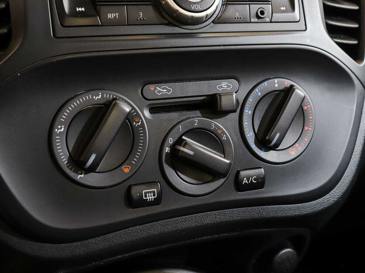 Nissan Juke, 2014 Фото №15