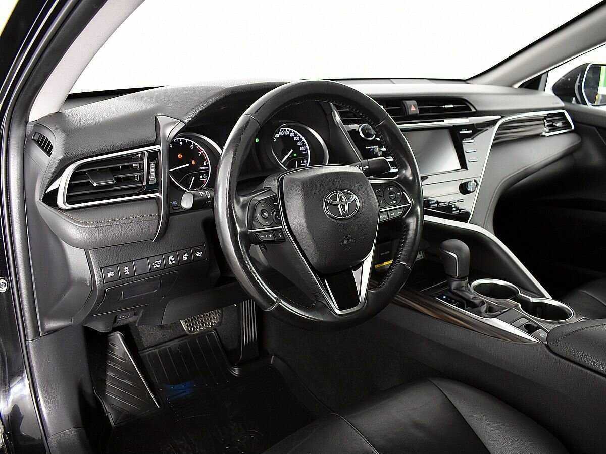 Toyota Camry, 2019 Фото №7