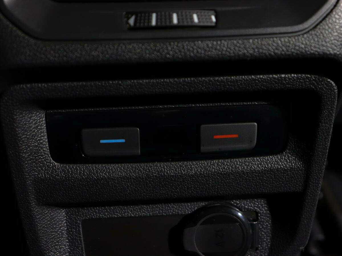 Volkswagen Tiguan, 2021 Фото №16