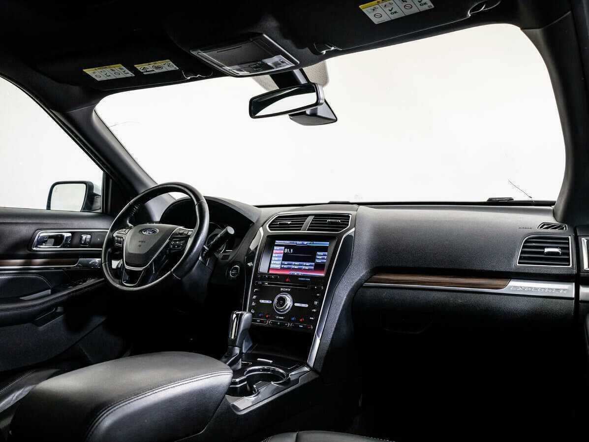 Ford Explorer, 2015 Фото №9