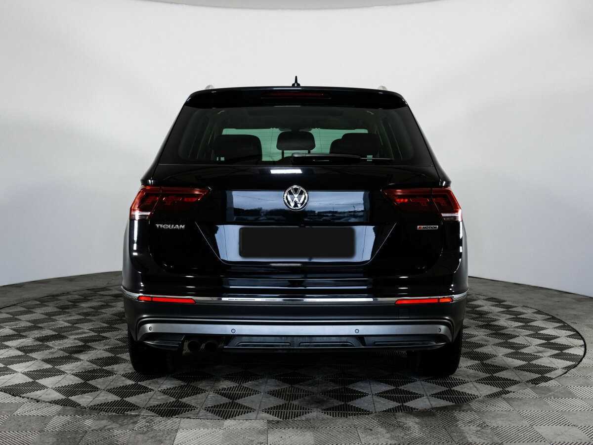 Volkswagen Tiguan, 2018 Фото №6