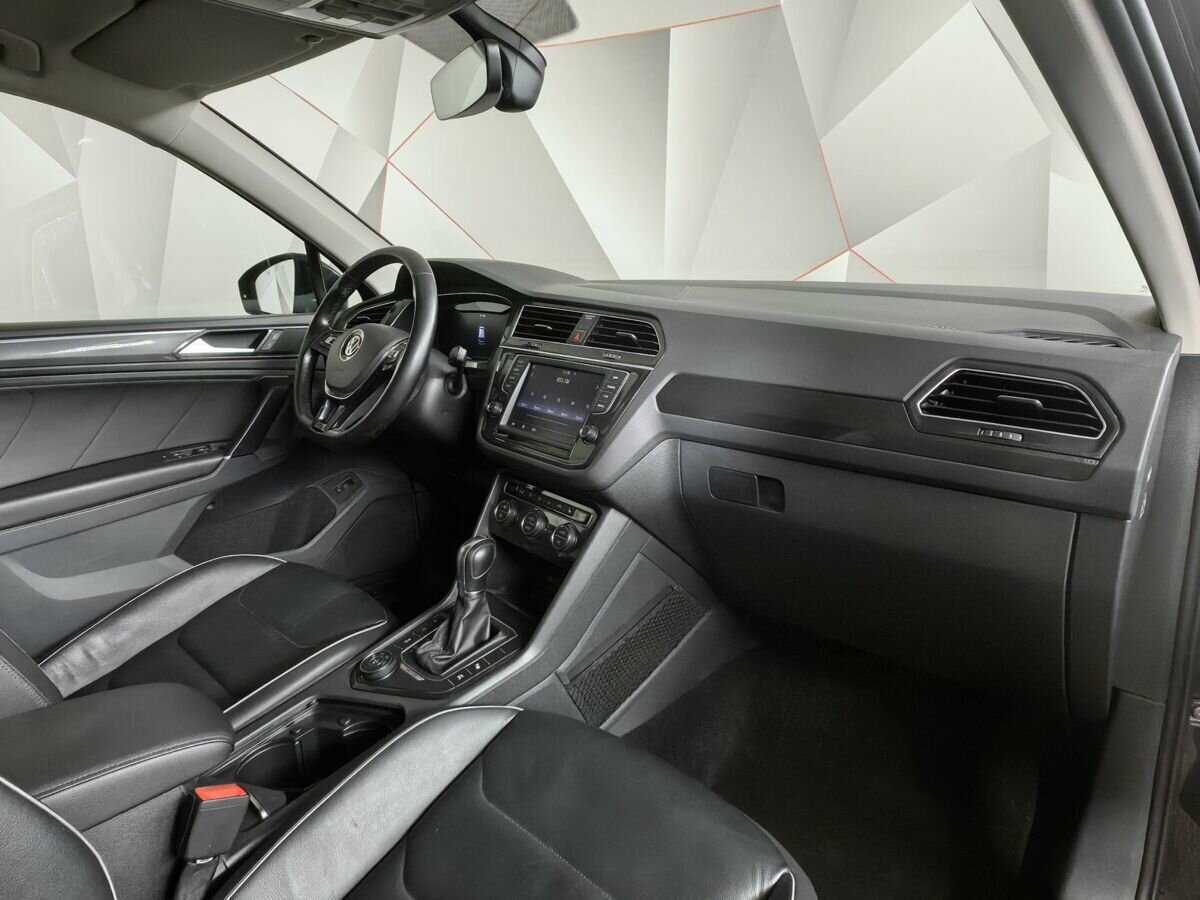 Volkswagen Tiguan, 2017 Фото №8