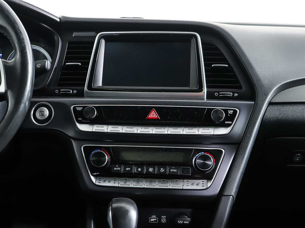 Hyundai Sonata, 2018 Фото №12