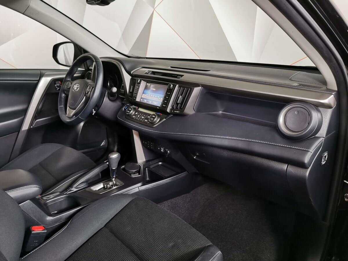 Toyota RAV4, 2018 Фото №9