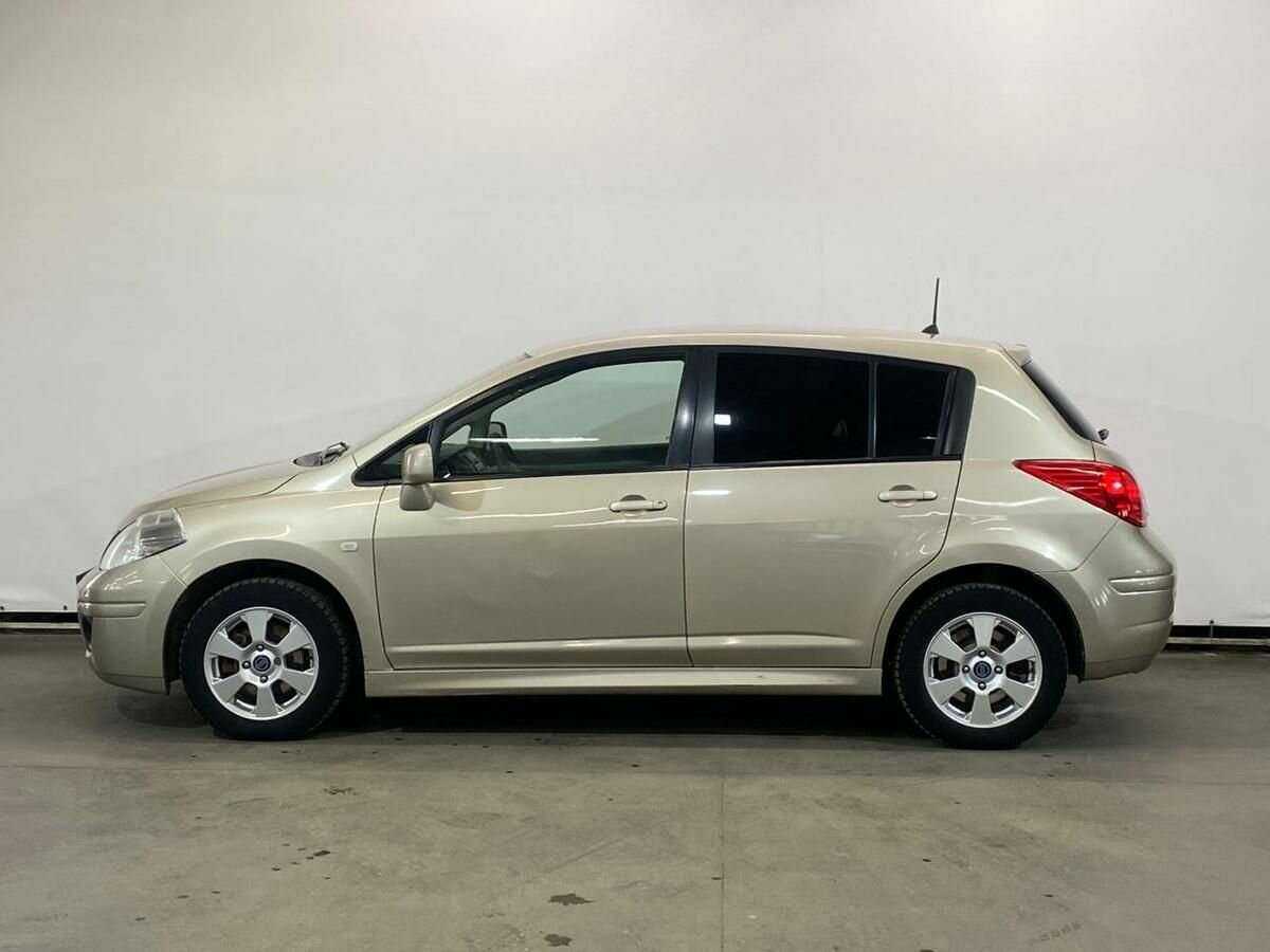Nissan Tiida, 2013 Фото №8