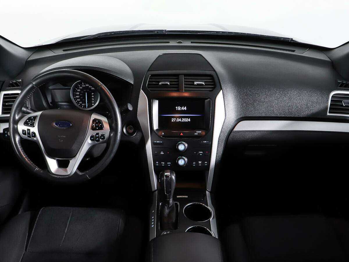 Ford Explorer, 2013 Фото №11