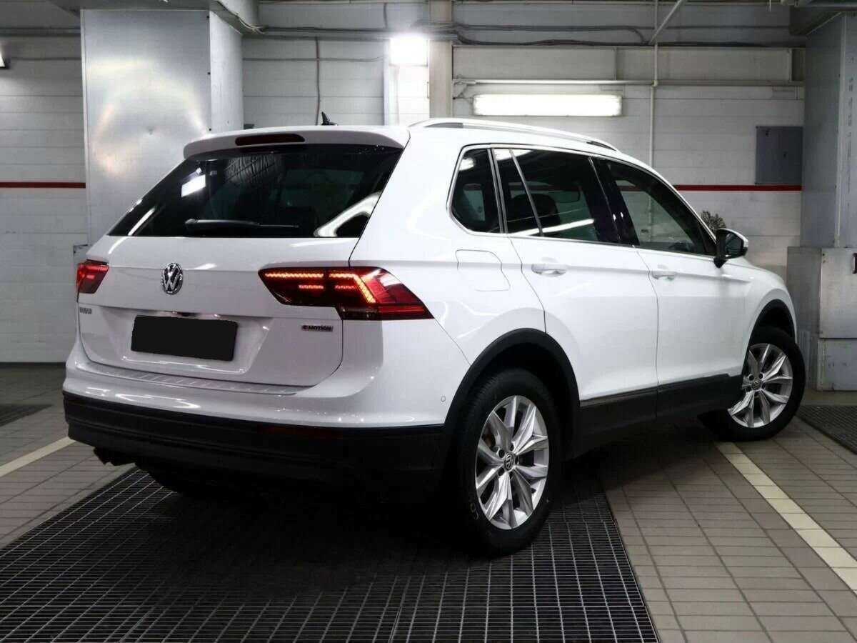 Volkswagen Tiguan, 2020 Фото №2