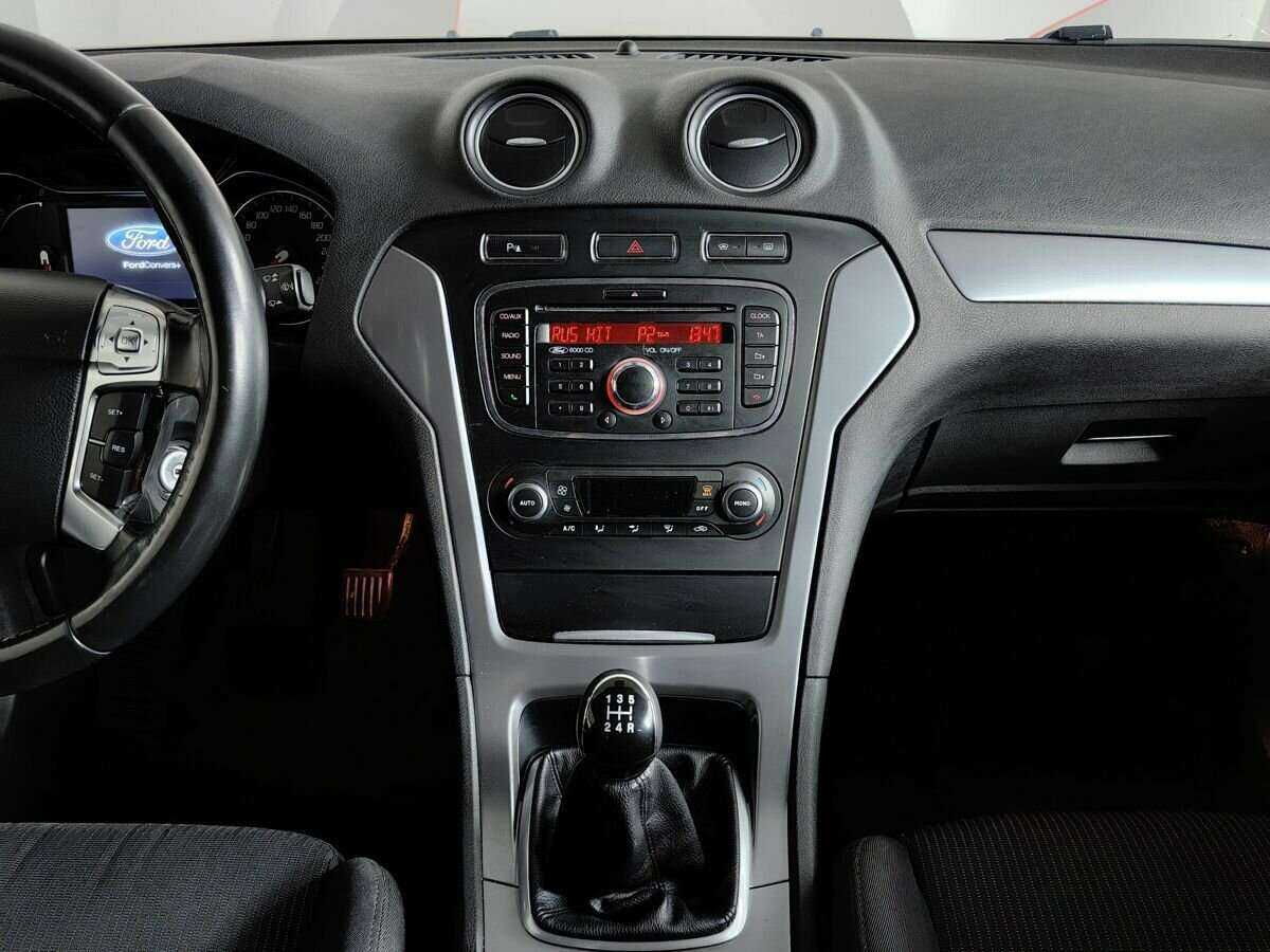 Ford Mondeo, 2014 Фото №11