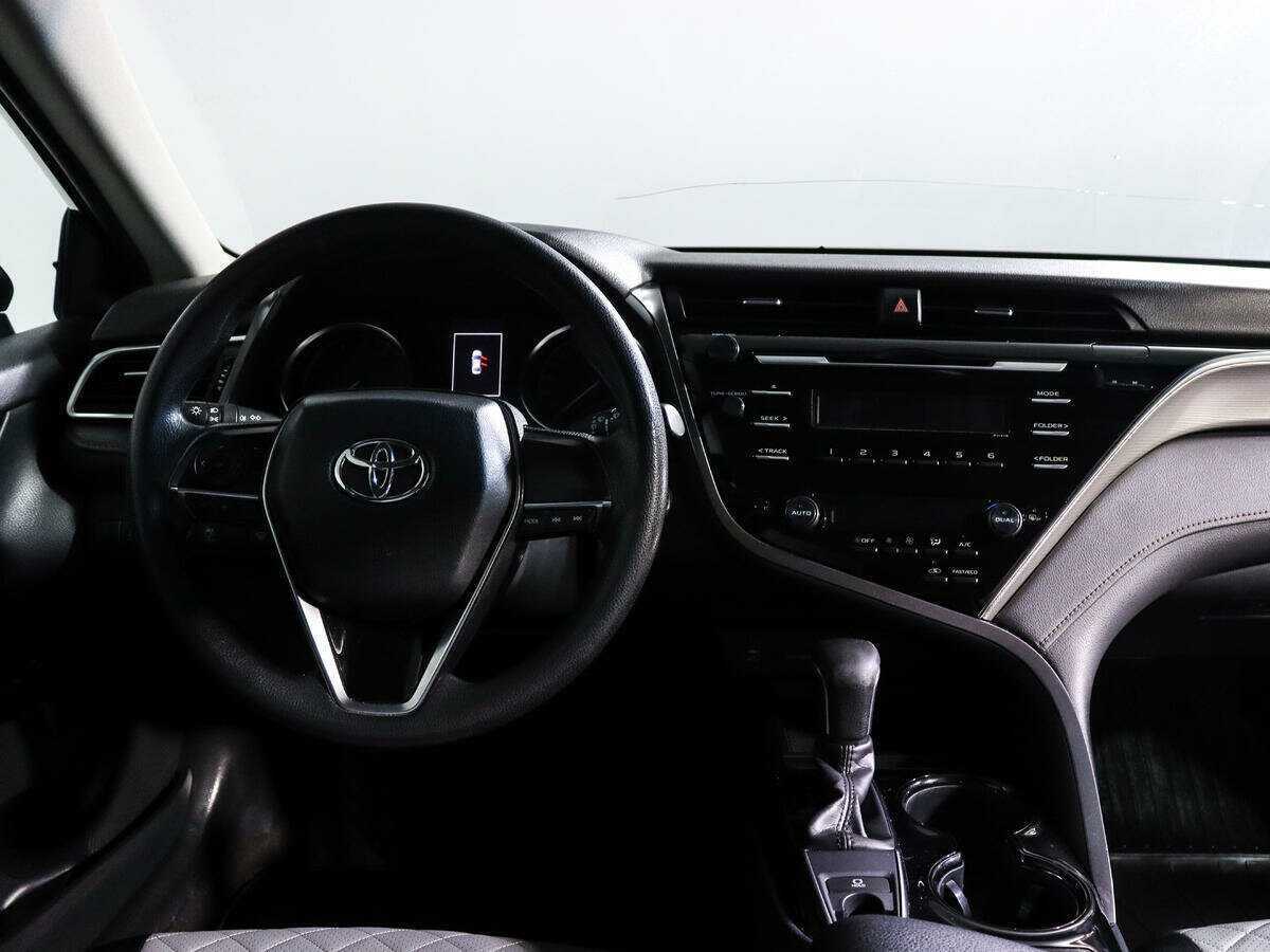 Toyota Camry, 2021 Фото №10