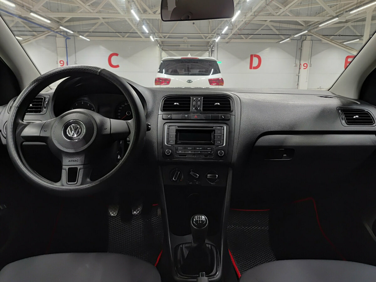 Volkswagen Polo V, 2014 Фото №14