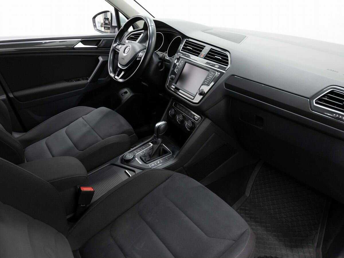 Volkswagen Tiguan, 2017 Фото №12