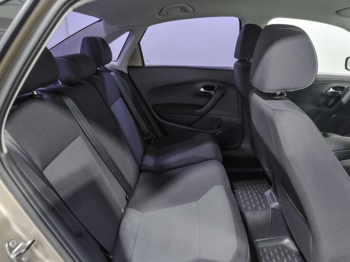 Volkswagen Polo, 2015 Фото №12