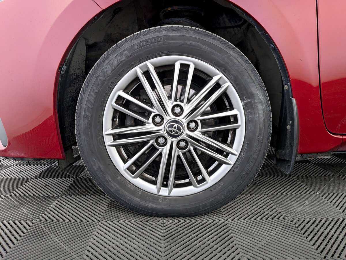 Toyota Corolla, 2018 Фото №17