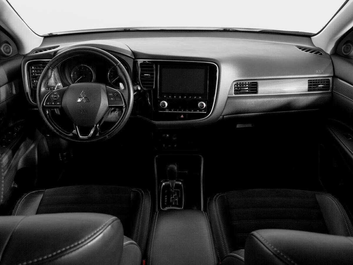 Mitsubishi Outlander, 2021 Фото №12
