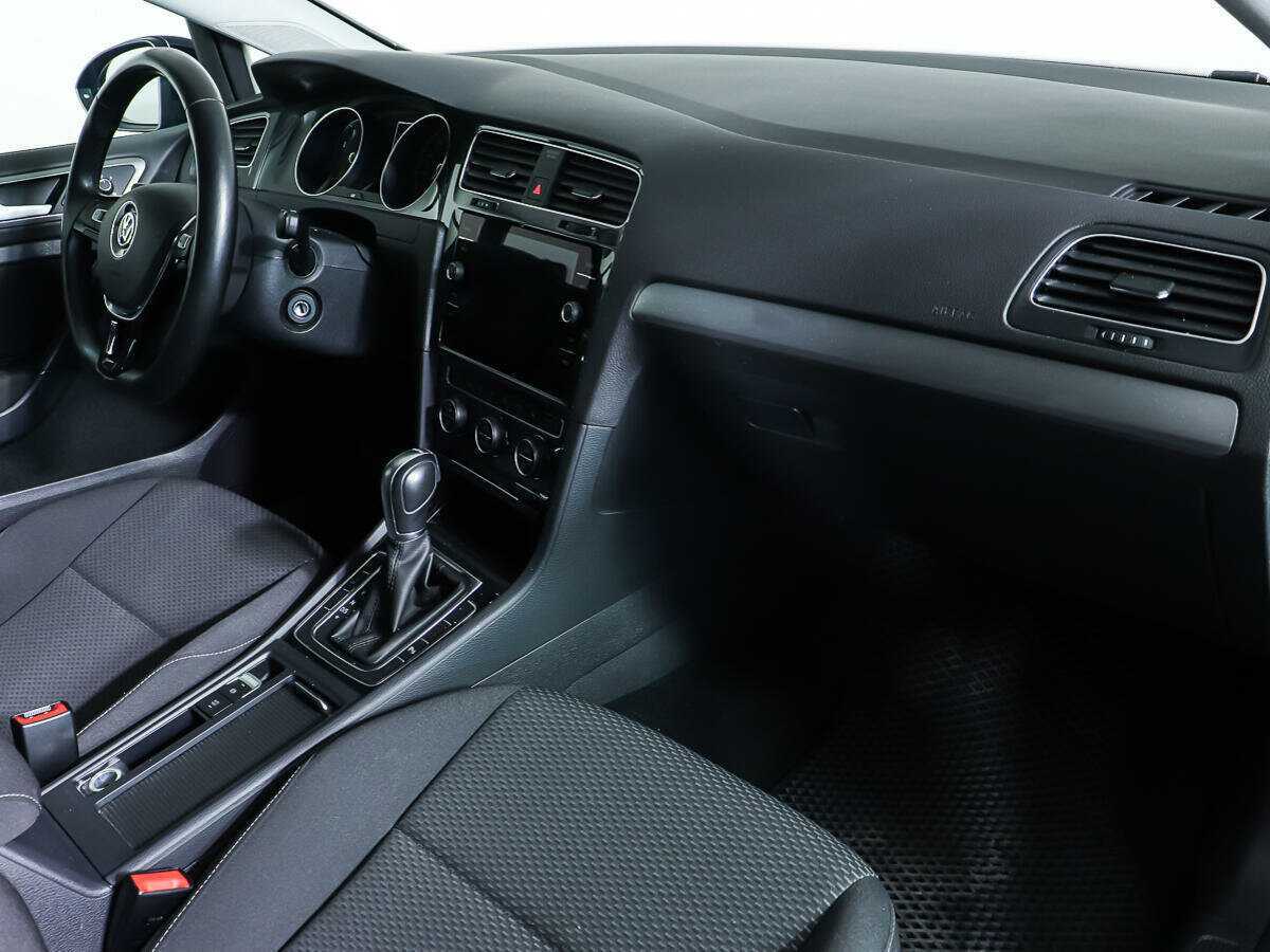 Volkswagen Golf, 2018 Фото №10